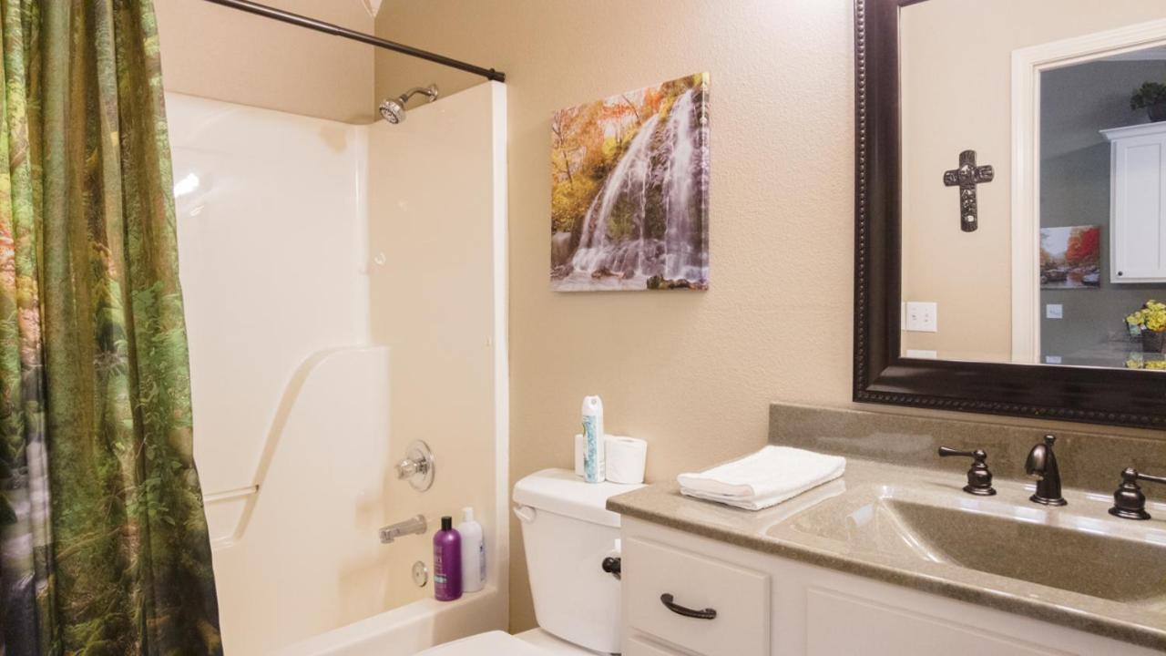 2Br Walk-In - Central Location - Free Tickets Included - Fc41-17 Бренсон Екстер'єр фото